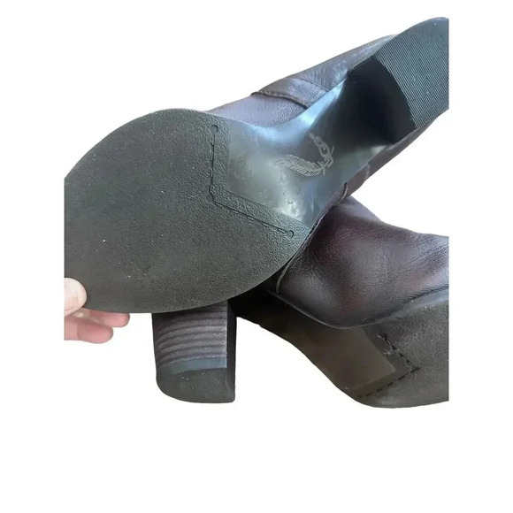 UGG Australia Women's Brown Leather Cobie Round Toe Heel Bootie Size 9.5 - Picture 8 of 10